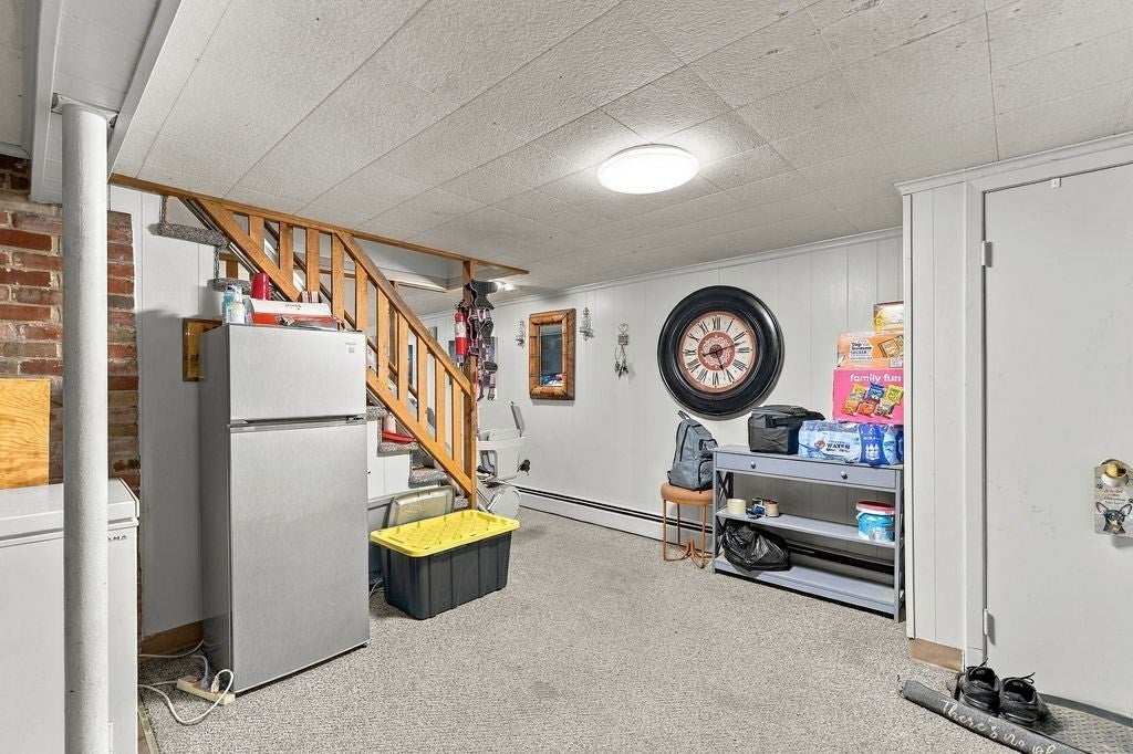 24 Vincenzo Dr West Warwick, RI 02893