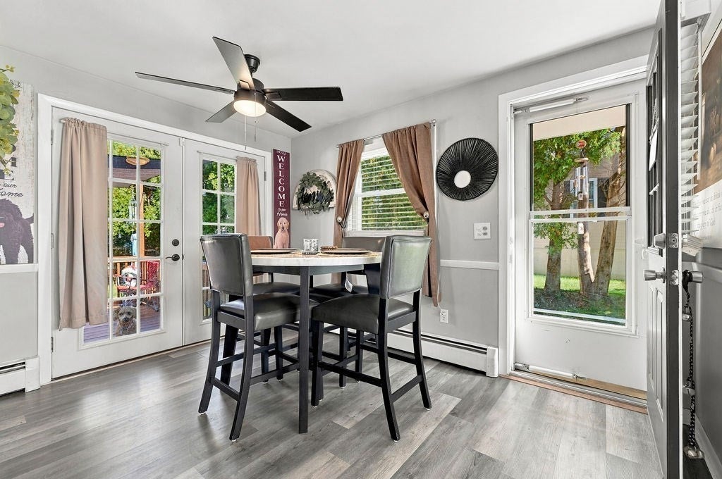 24 Vincenzo Dr West Warwick, RI 02893