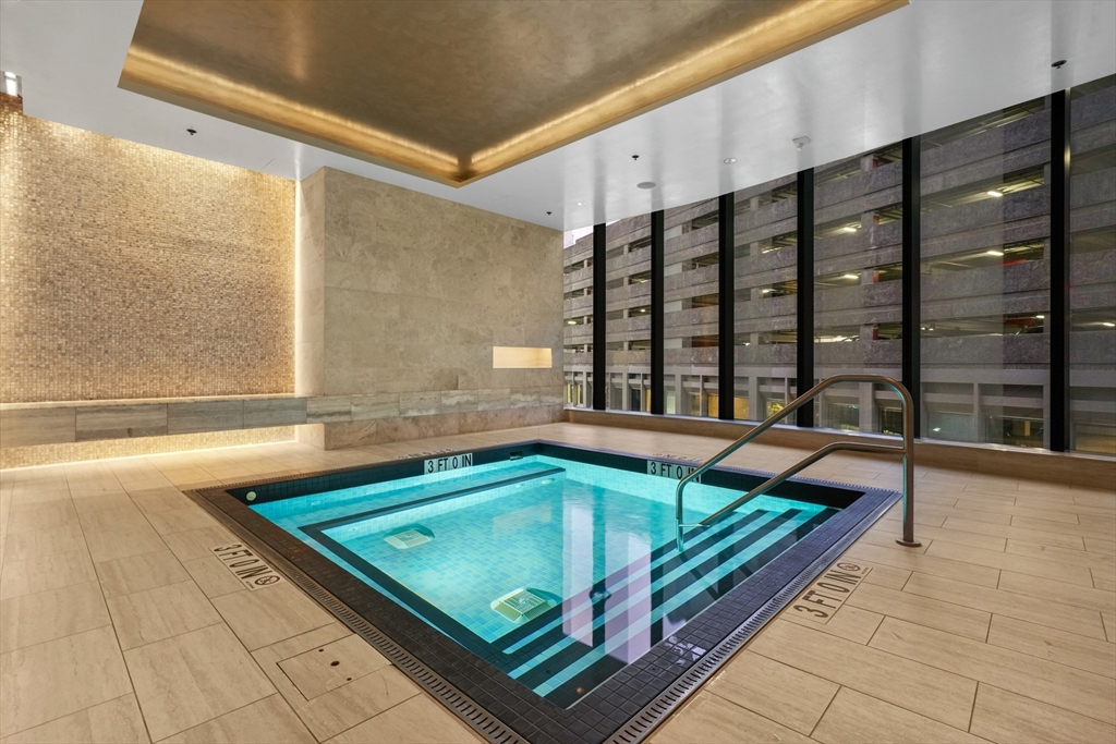 1 Franklin St #1709 Boston, MA 02110