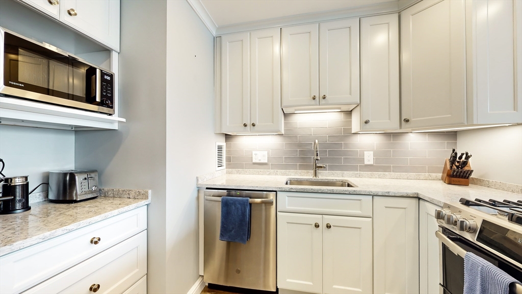 65 E India Row #24H Boston, MA 02110