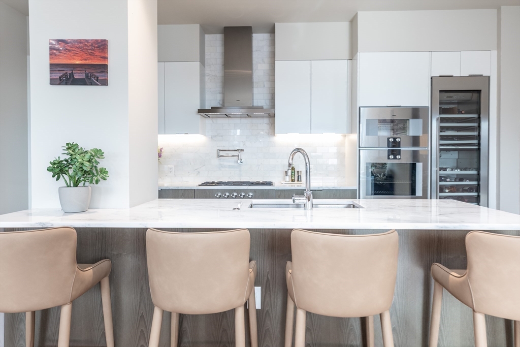 300 Pier 4th Blvd #PH J Boston, MA 02210