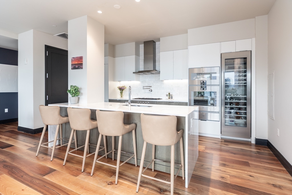 300 Pier 4th Blvd #PH J Boston, MA 02210