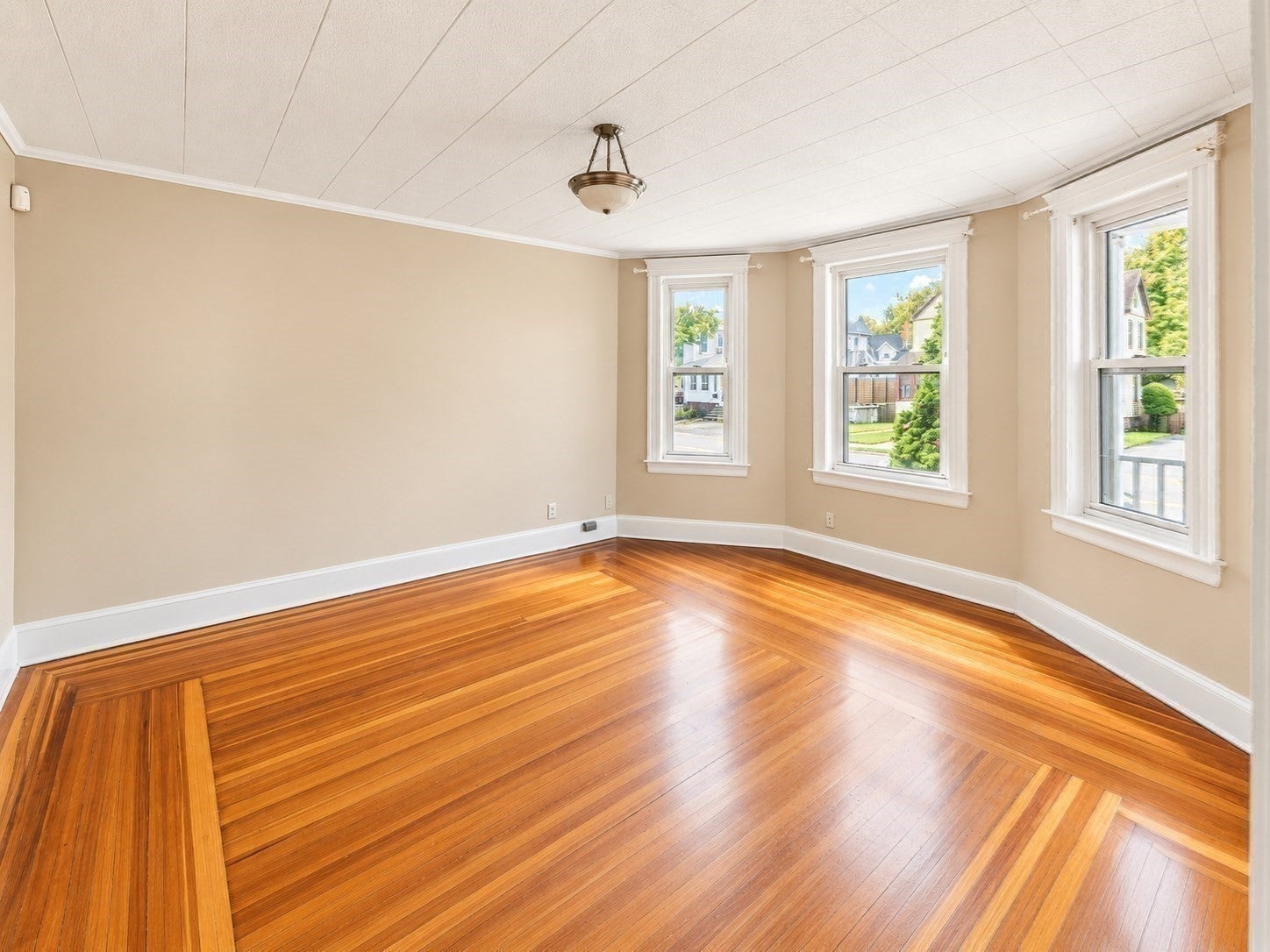 65 Chestnut St #1 Wakefield, MA 01880