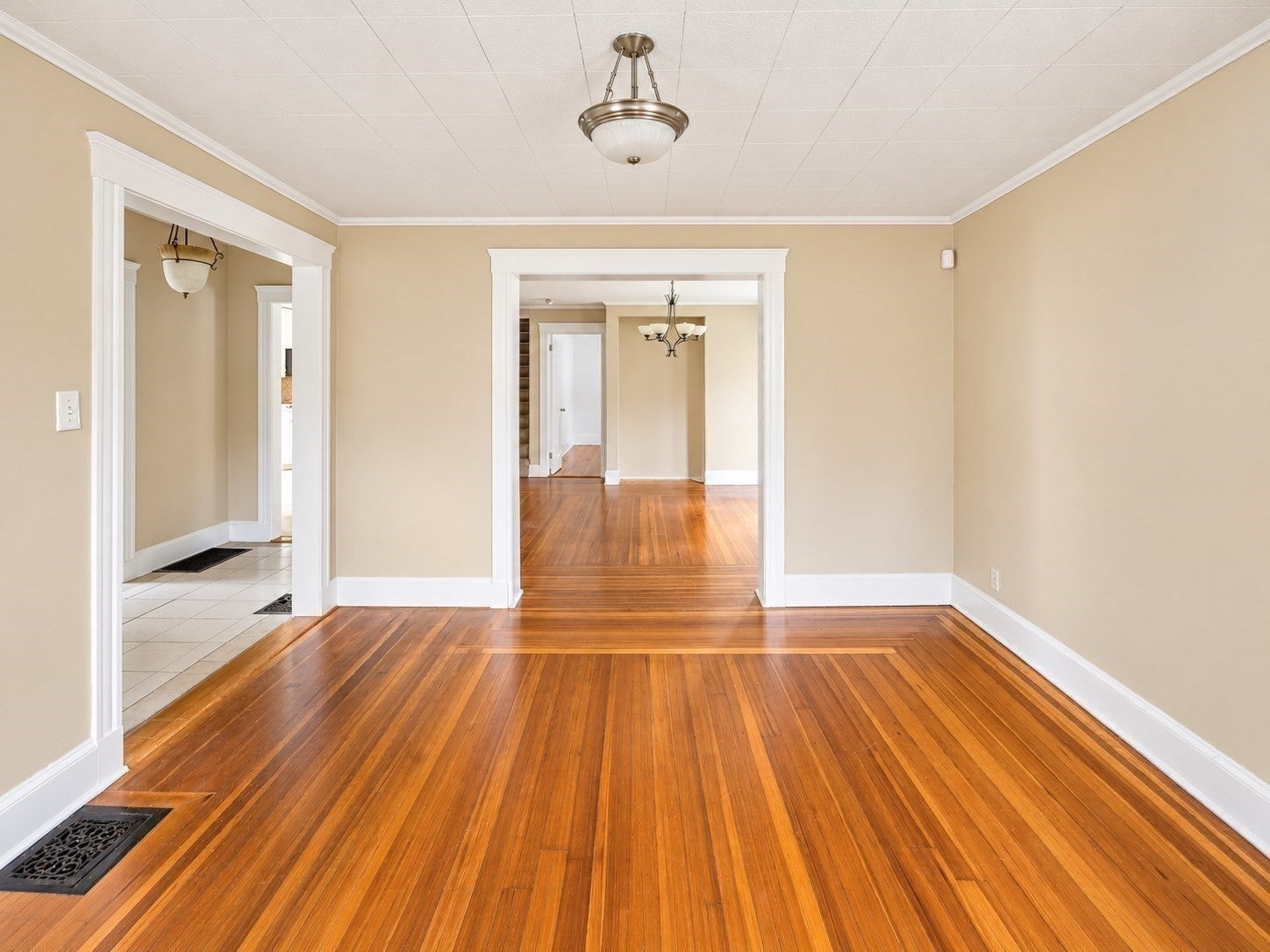 65 Chestnut St #1 Wakefield, MA 01880