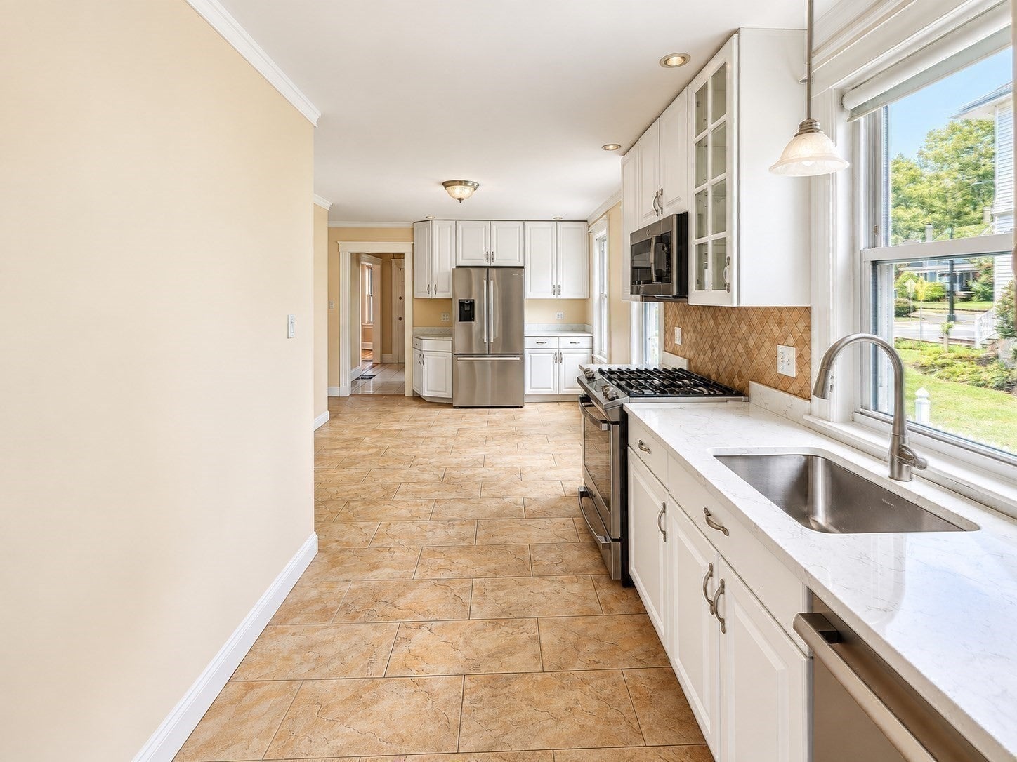 65 Chestnut St #1 Wakefield, MA 01880