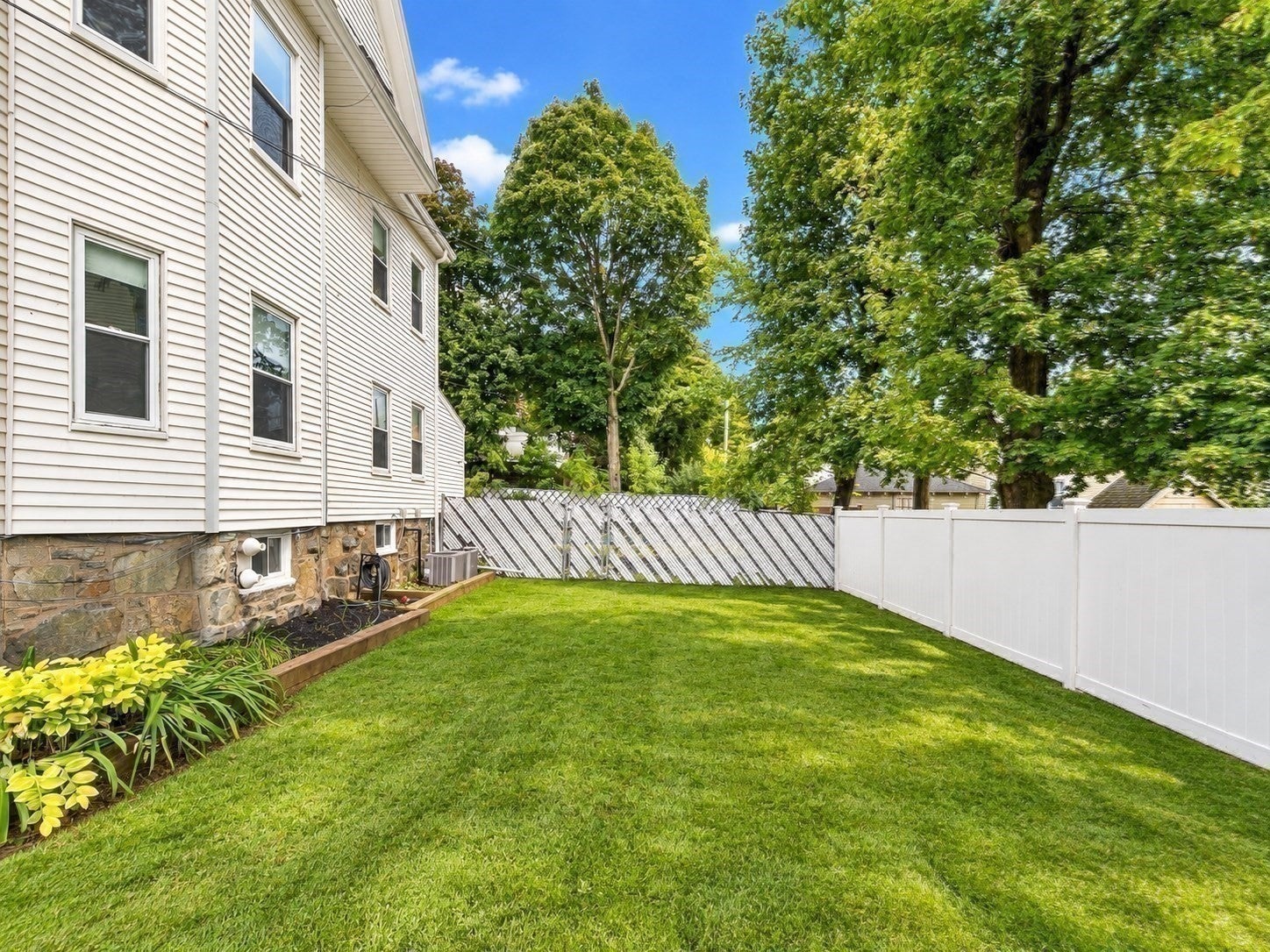 65 Chestnut St #1 Wakefield, MA 01880