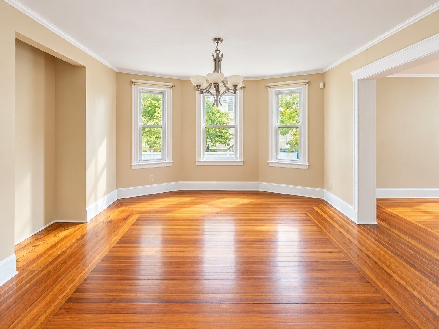 65 Chestnut St #1 Wakefield, MA 01880