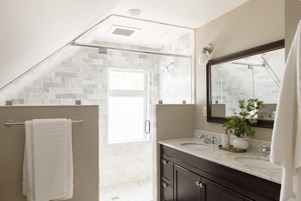 128 Thorndike St #2 Arlington, MA 02474