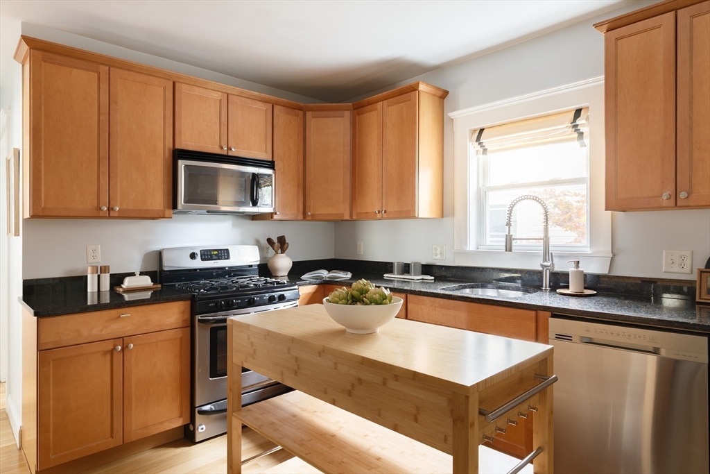 128 Thorndike St #2 Arlington, MA 02474