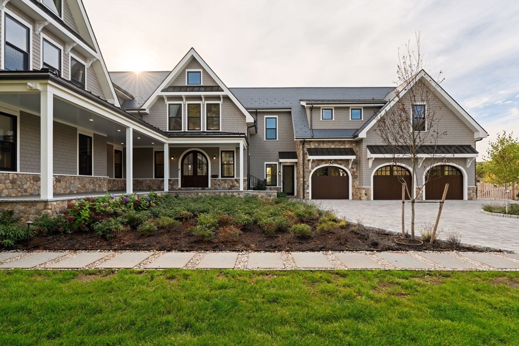 140 Livingstone Ave Beverly, MA 01915 140 Livingstone Ave Beverly, MA 01915