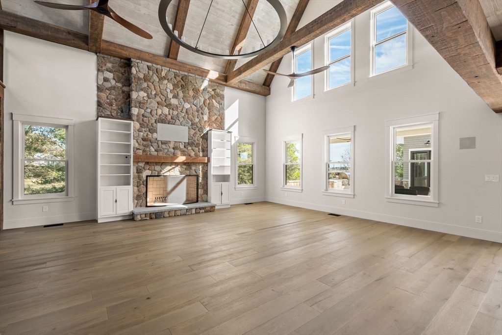 140 Livingstone Ave Beverly, MA 01915 140 Livingstone Ave Beverly, MA 01915