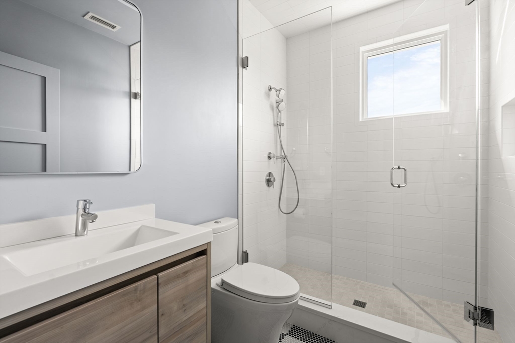 140 Livingstone Ave Beverly, MA 01915 140 Livingstone Ave Beverly, MA 01915