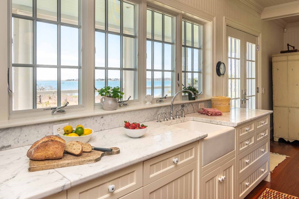 25 Lelands Path Edgartown, MA 02539 25 Lelands Path Edgartown, MA 02539