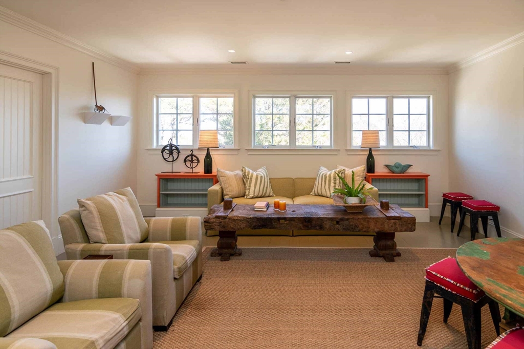25 Lelands Path Edgartown, MA 02539 25 Lelands Path Edgartown, MA 02539