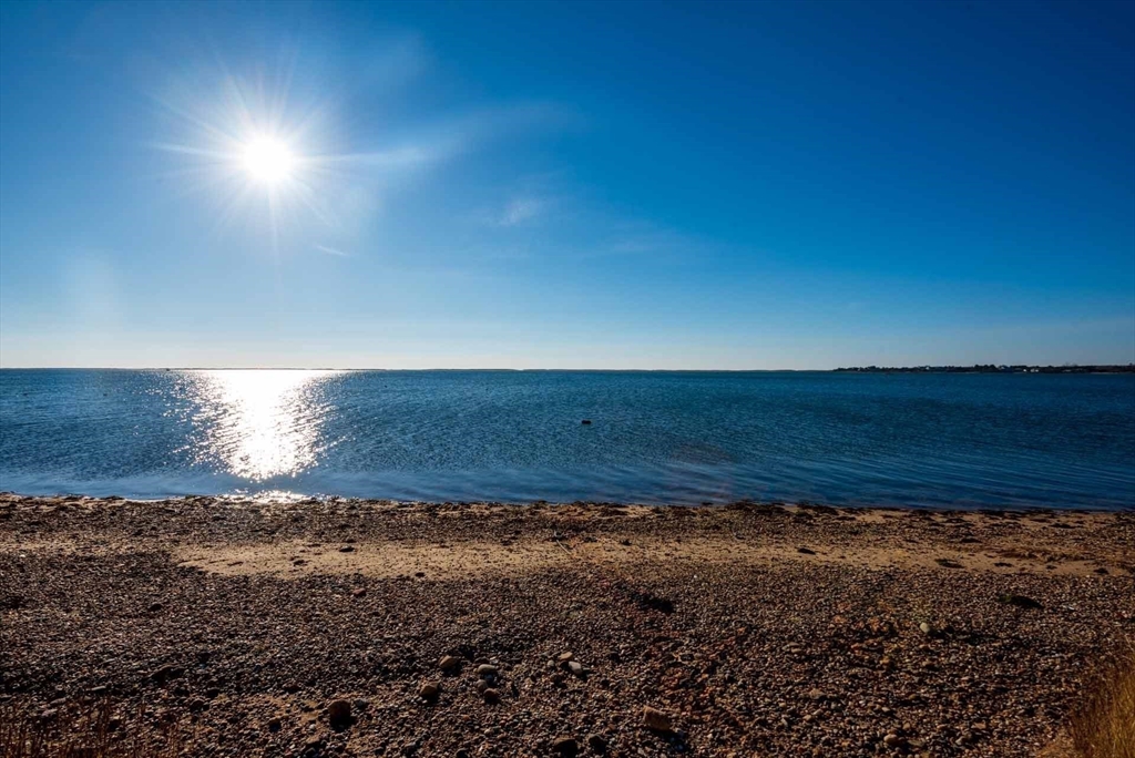 25 Lelands Path Edgartown, MA 02539 25 Lelands Path Edgartown, MA 02539