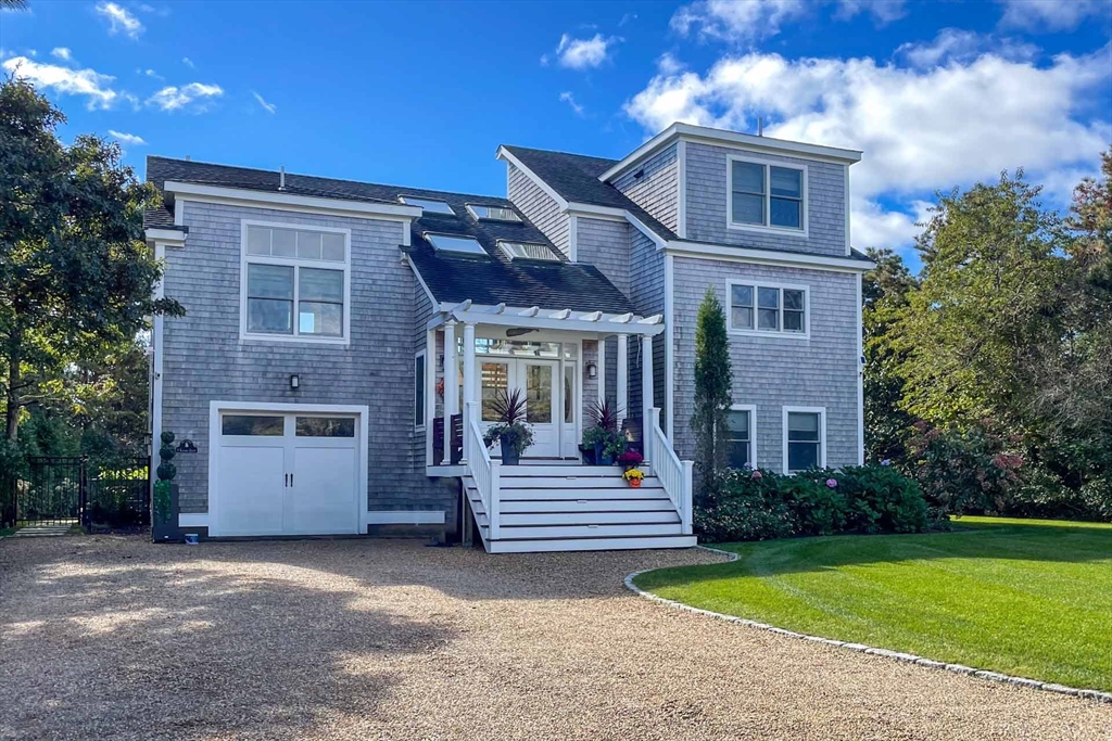 7 Katama Dr Edgartown, MA 02539