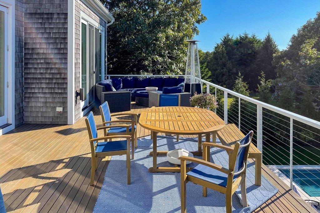 7 Katama Dr Edgartown, MA 02539