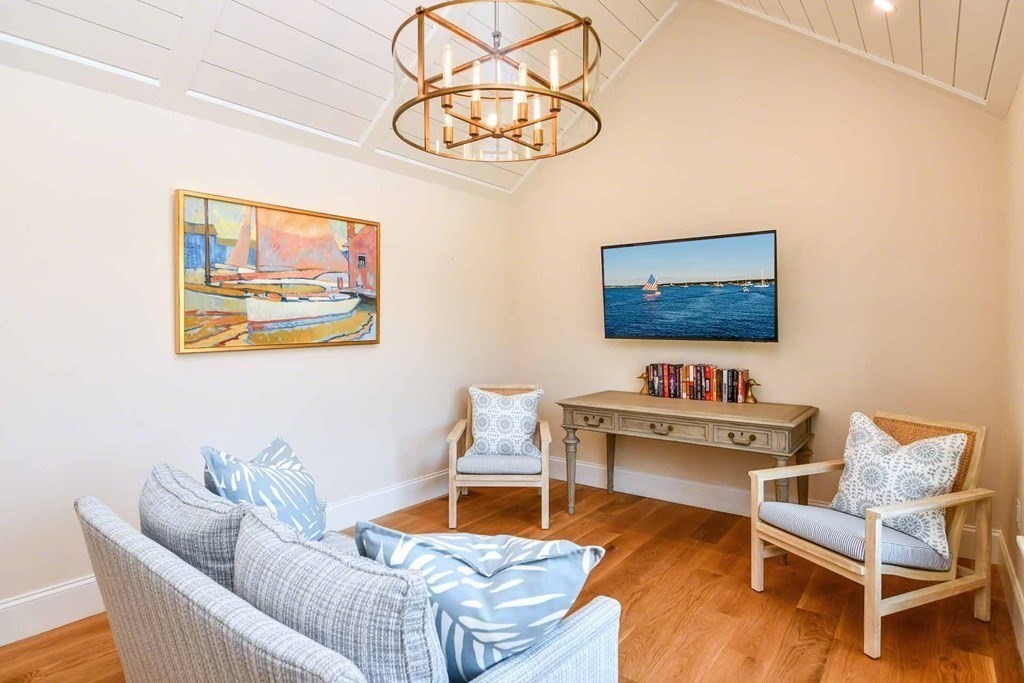 29 Slough Cv Rd Edgartown, MA 02539 29 Slough Cv Rd Edgartown, MA 02539