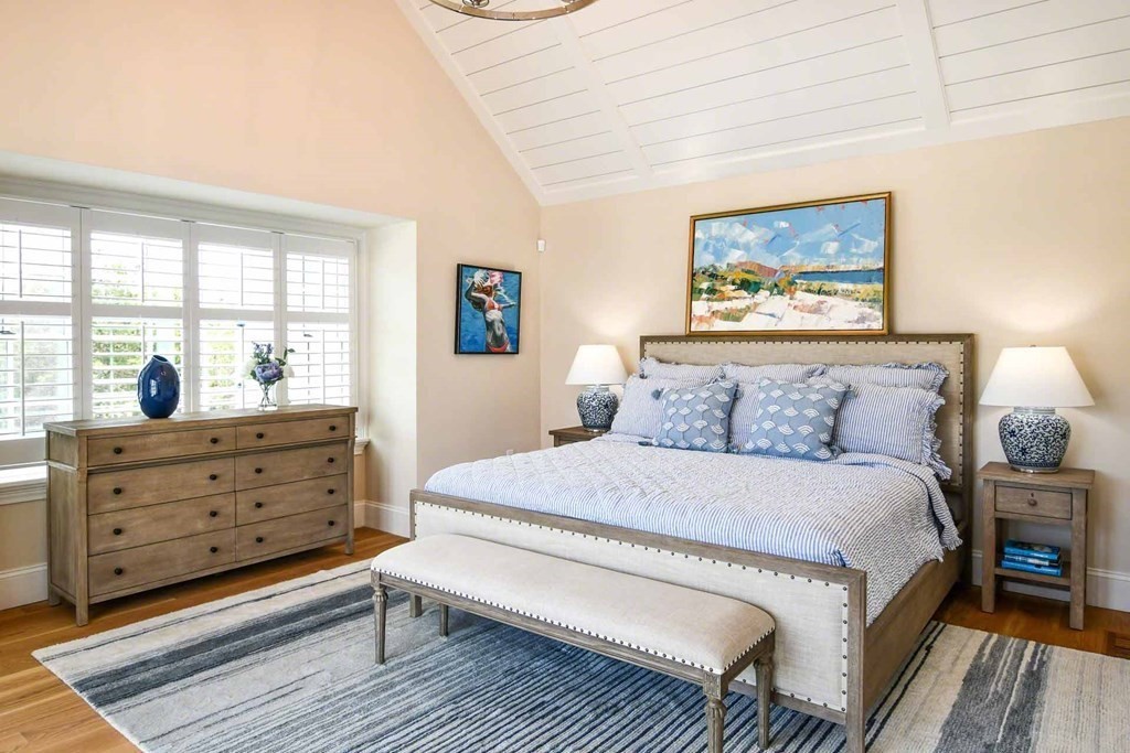29 Slough Cv Rd Edgartown, MA 02539 29 Slough Cv Rd Edgartown, MA 02539