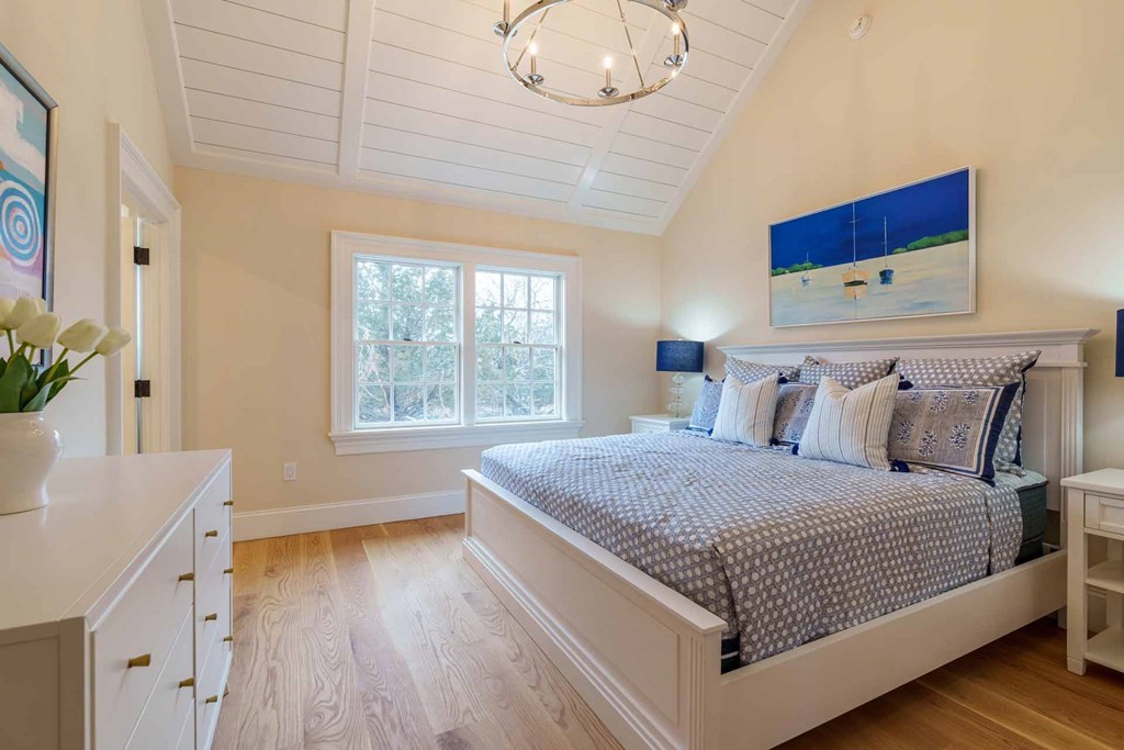 29 Slough Cv Rd Edgartown, MA 02539 29 Slough Cv Rd Edgartown, MA 02539