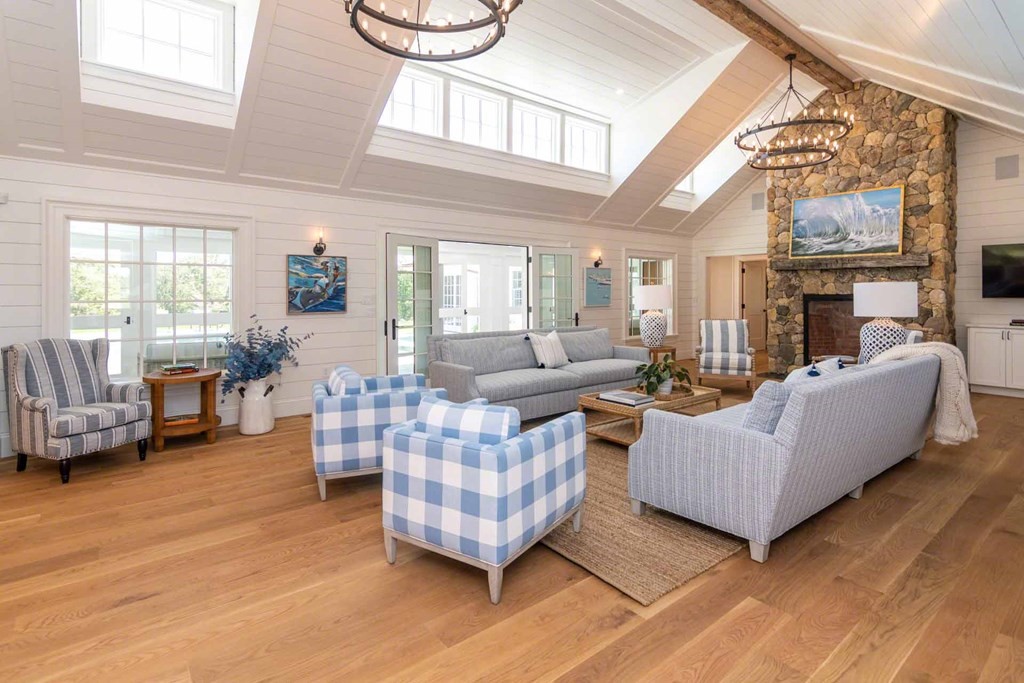 29 Slough Cv Rd Edgartown, MA 02539 29 Slough Cv Rd Edgartown, MA 02539