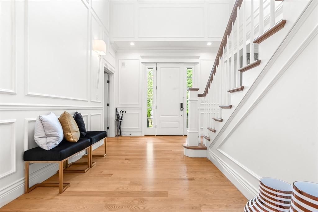 382 Lee St Brookline, MA 02445 382 Lee St Brookline, MA 02445