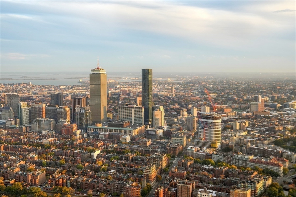 1 Dalton St #5803 Boston, MA 02115