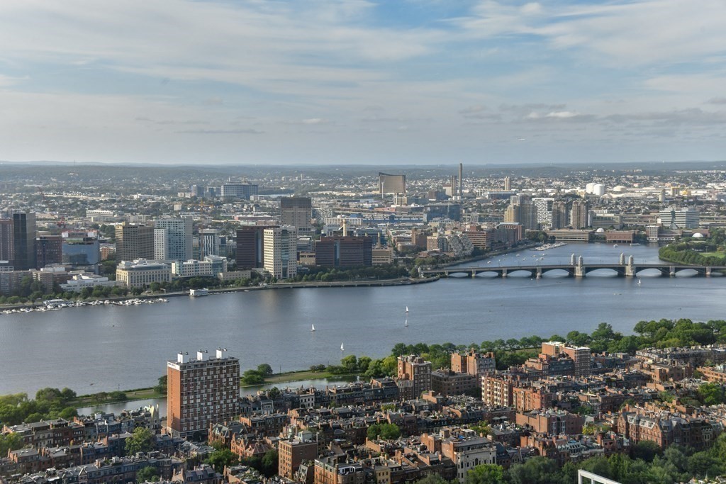 1 Dalton St #5803 Boston, MA 02115