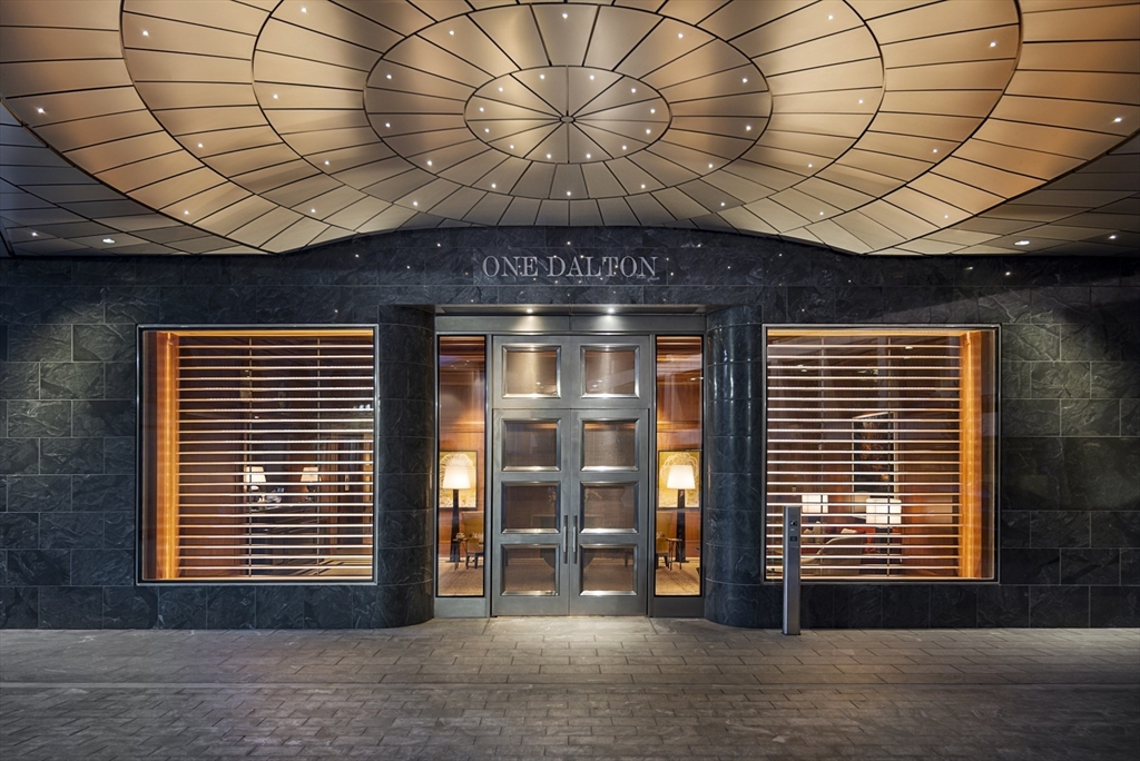 1 Dalton St #5803 Boston, MA 02115