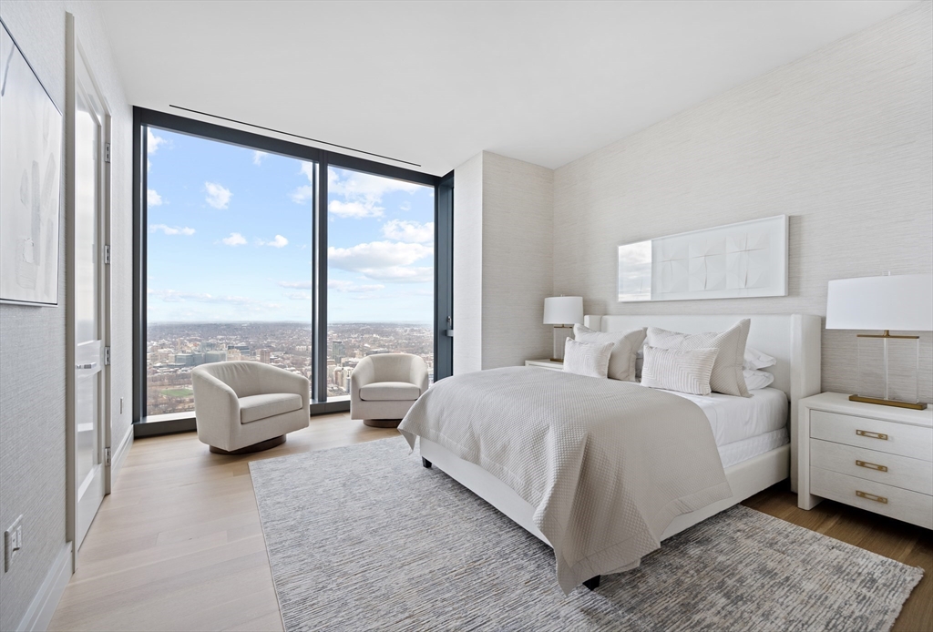 1 Dalton St #5803 Boston, MA 02115