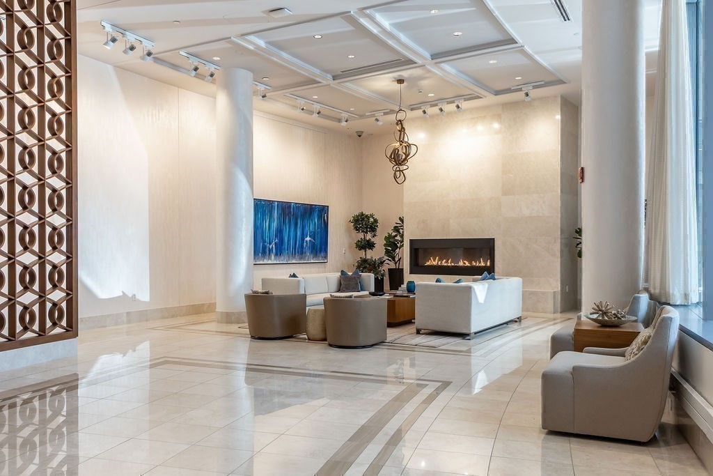 22 Liberty Dr #2F Boston, MA 02210