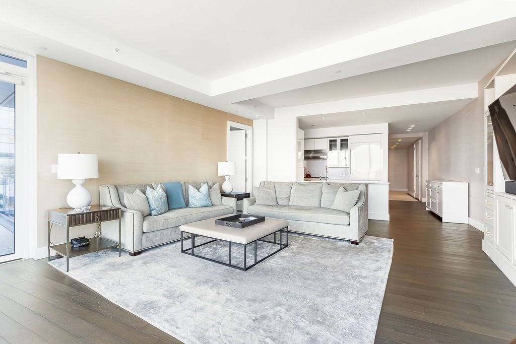 22 Liberty Dr #2F Boston, MA 02210