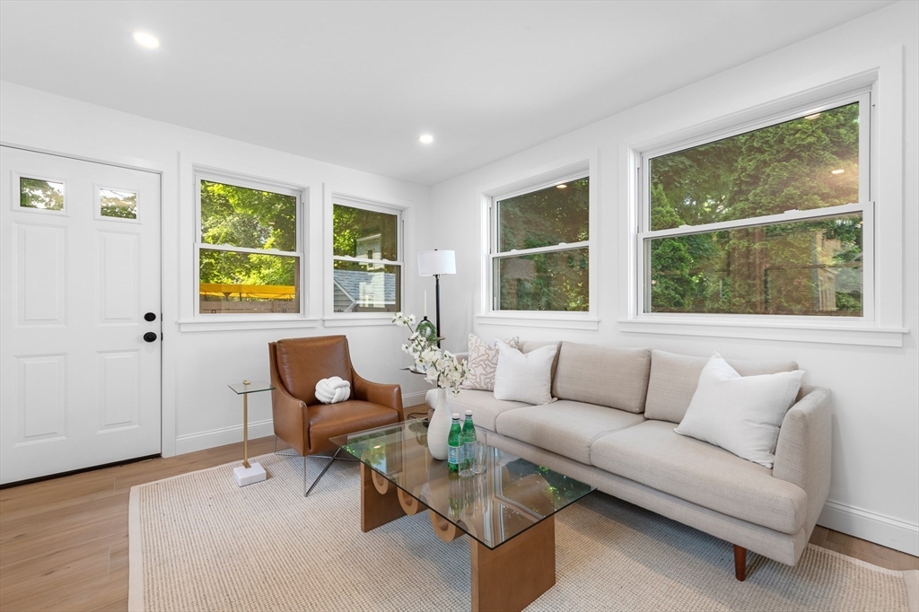 22 Park St #B Wakefield, MA 01880