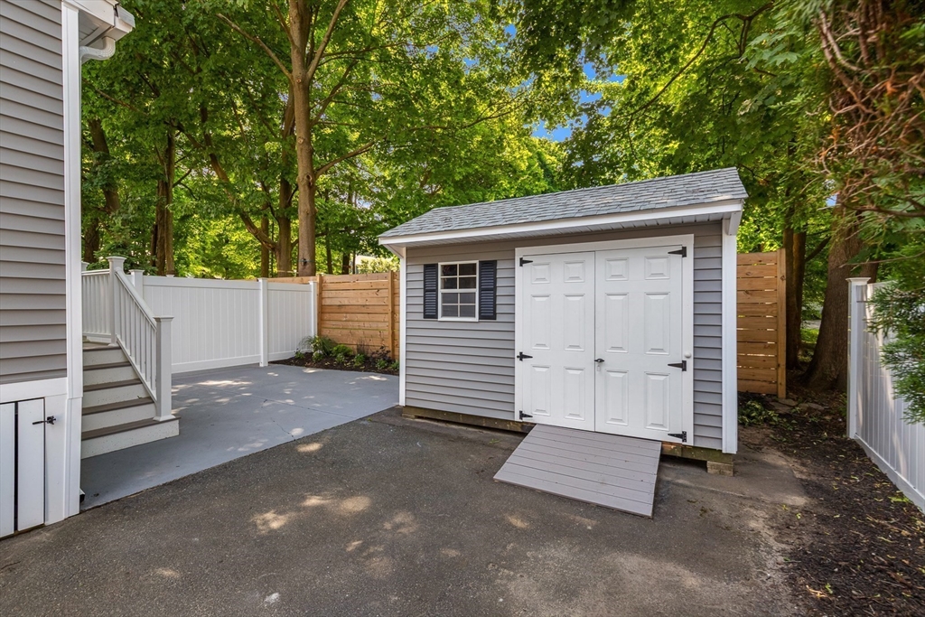 22 Park St #B Wakefield, MA 01880
