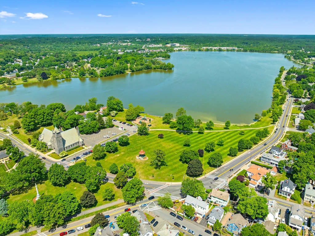 22 Park St #B Wakefield, MA 01880