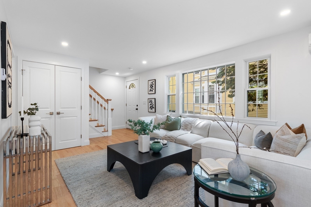 22 Park St #B Wakefield, MA 01880