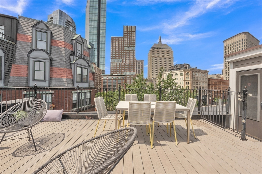 17 Cazenove St #404