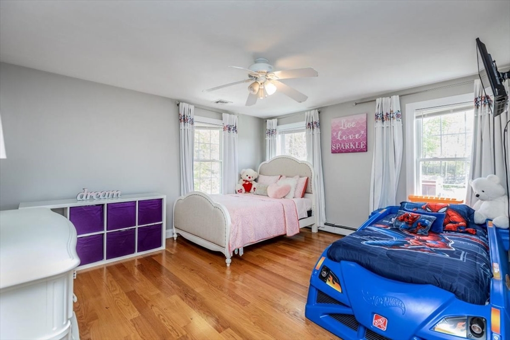 134 Nahant St #B Wakefield, MA 01880 134 Nahant St #B Wakefield, MA 01880