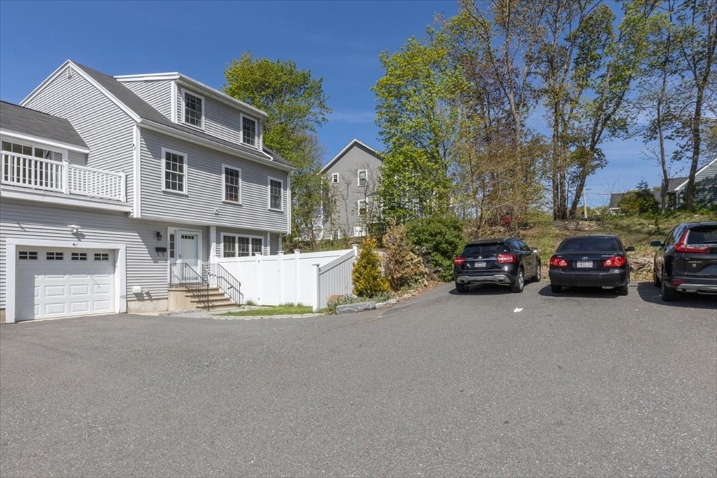 134 Nahant St #B Wakefield, MA 01880 134 Nahant St #B Wakefield, MA 01880