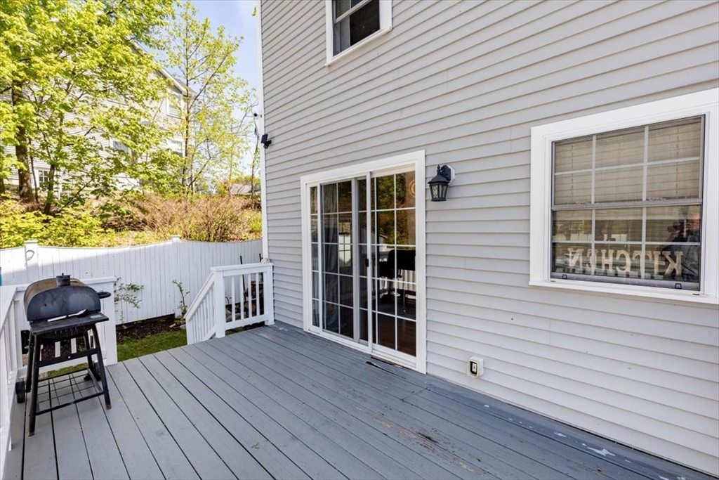 134 Nahant St #B Wakefield, MA 01880 134 Nahant St #B Wakefield, MA 01880