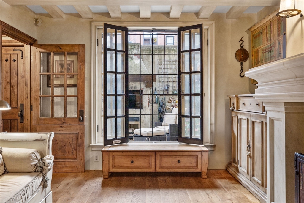 357-359 Beacon St #2