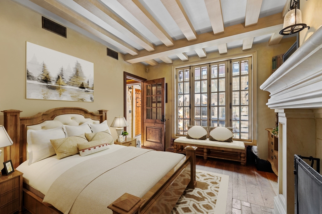 357-359 Beacon St #2 Boston, MA 02116