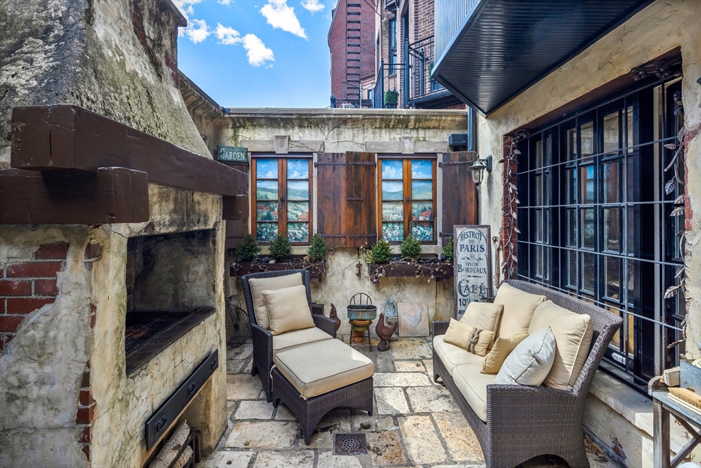 357-359 Beacon St #2 Boston, MA 02116