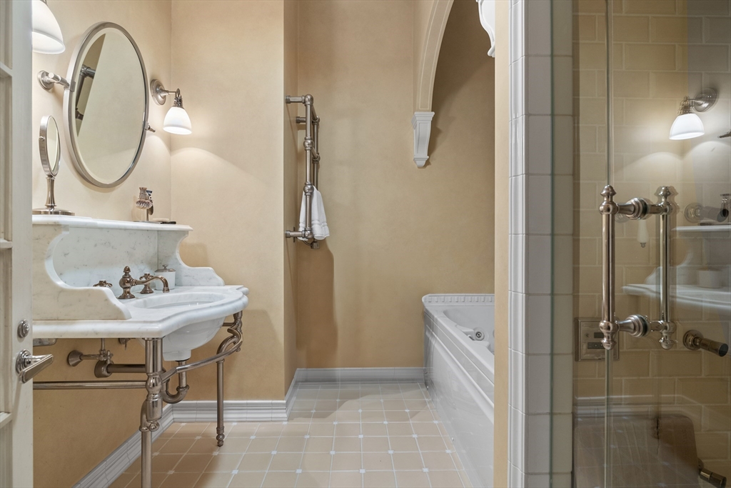 357-359 Beacon St #2 Boston, MA 02116