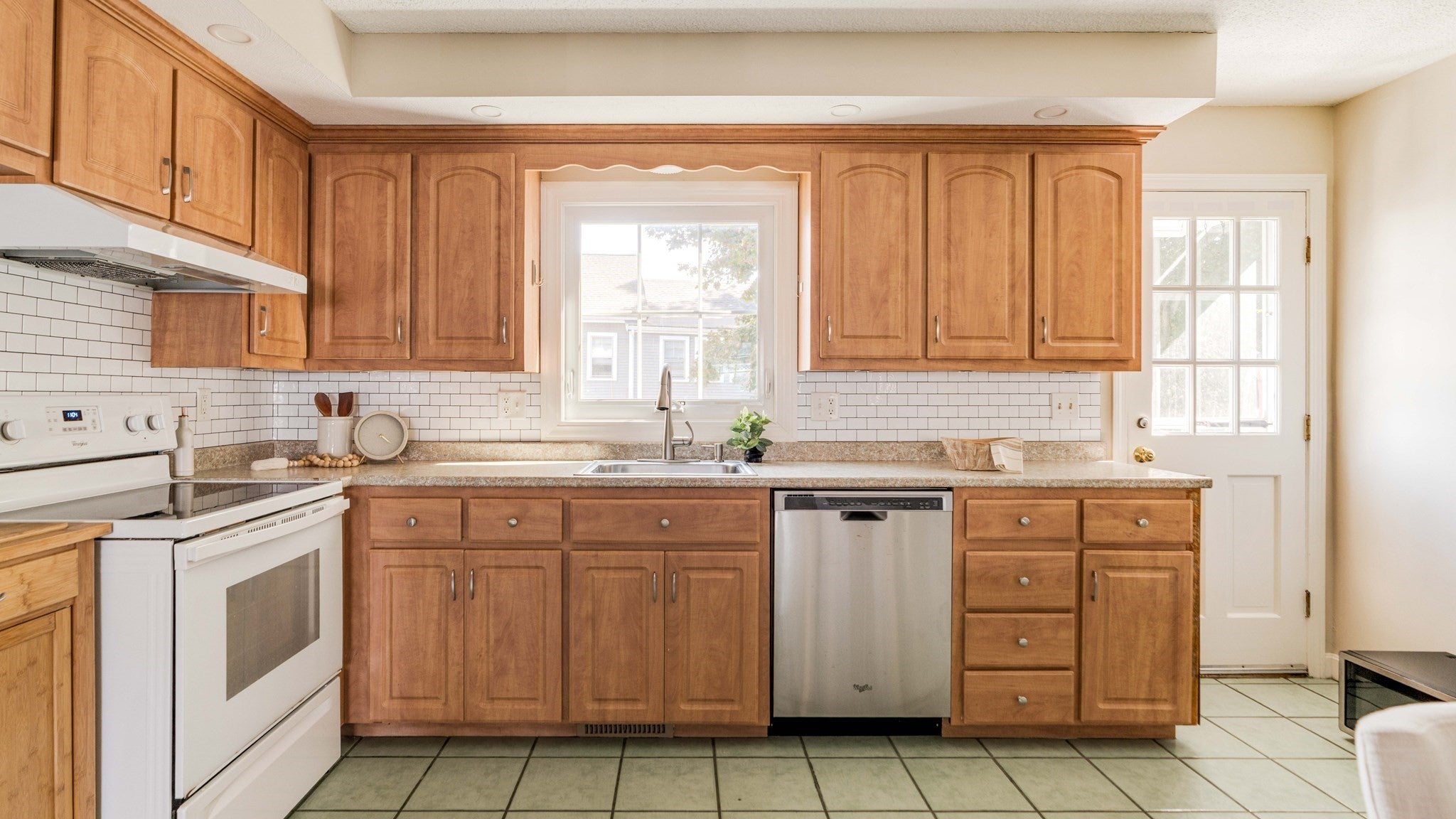 42 Salem St #A Wakefield, MA 01880