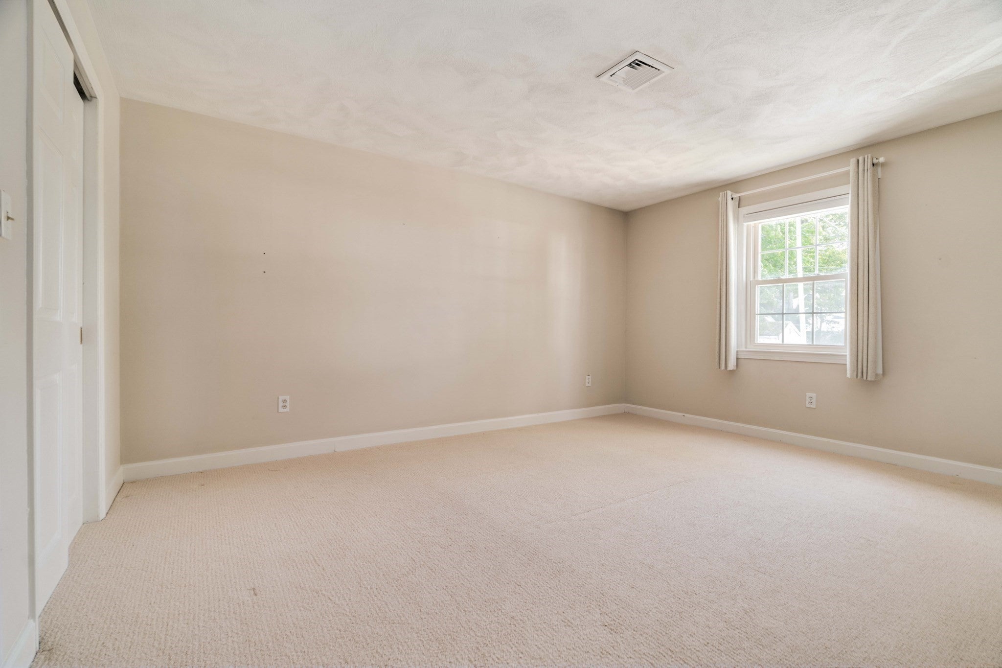42 Salem St #A Wakefield, MA 01880