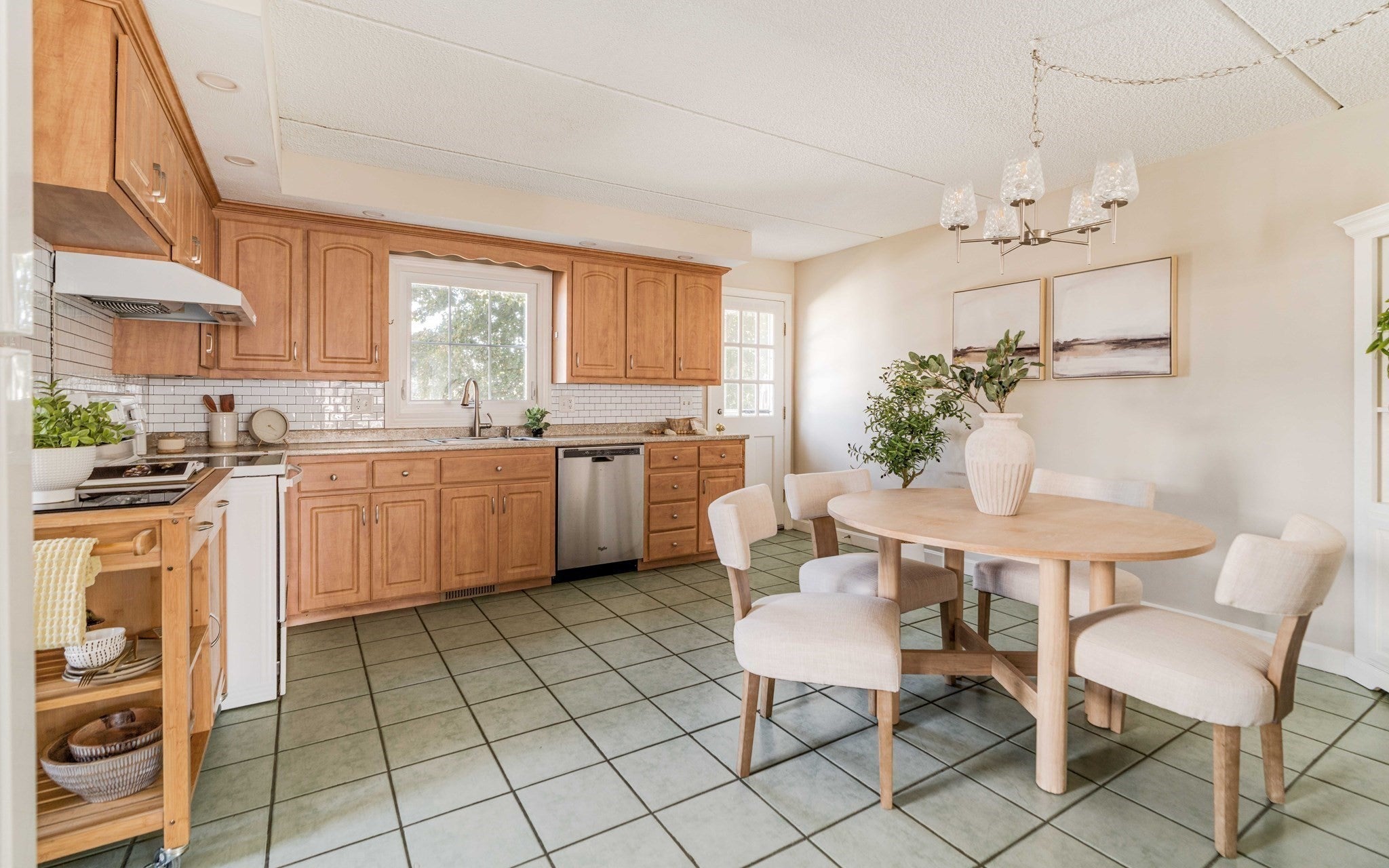 42 Salem St #A Wakefield, MA 01880