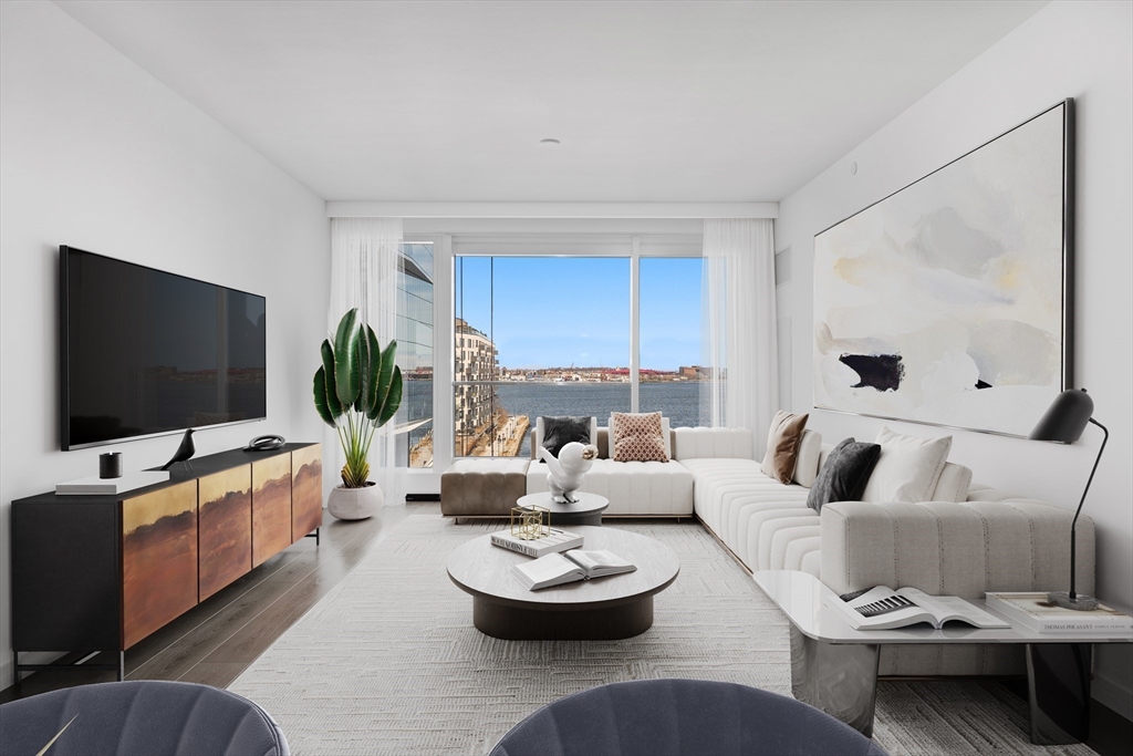 150 Seaport Blvd #10D