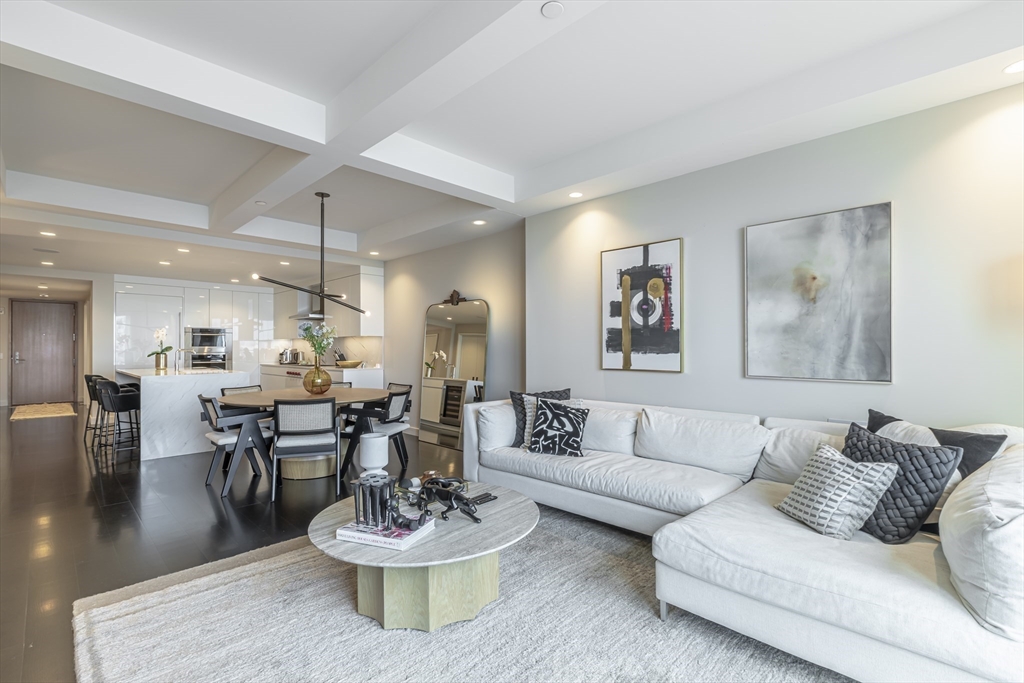 150 Seaport Blvd #6D