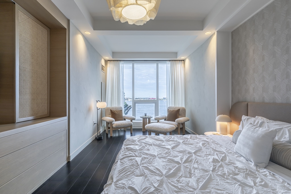 150 Seaport Blvd #6D Boston, MA 02210